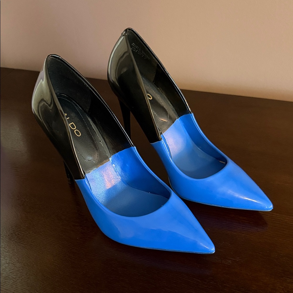 Aldo color block Black and Blue Heels NWOB